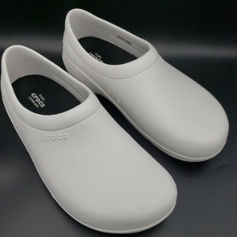 CROCS At Work Neria Pro White Relaxed Fit Clog Men’s Size 5 Women’s Size 7
